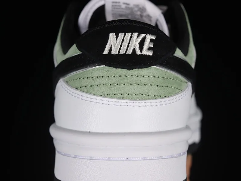 All Categories Nk SB Dunk Series Nk SB Dunk Low Low-top sneakers Otomo Katsuhiro x Nk SB Dunk Low "Steamboy OST" Otomo Katsuhiro co-branded SB low-top sports and leisure sneakers DZ2794-888